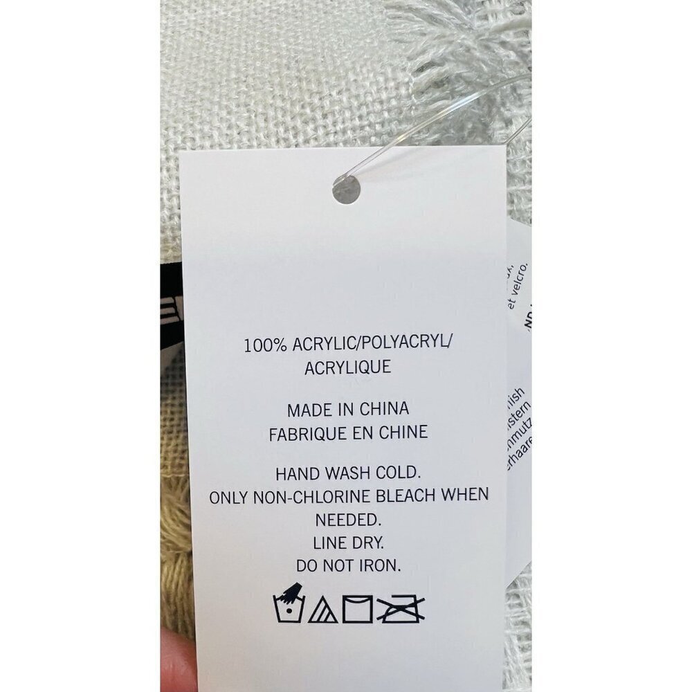 Lands End Gray Winter Scarf Style No. 514725 100% Acrylic Anti-Static - Picture 7 of 8